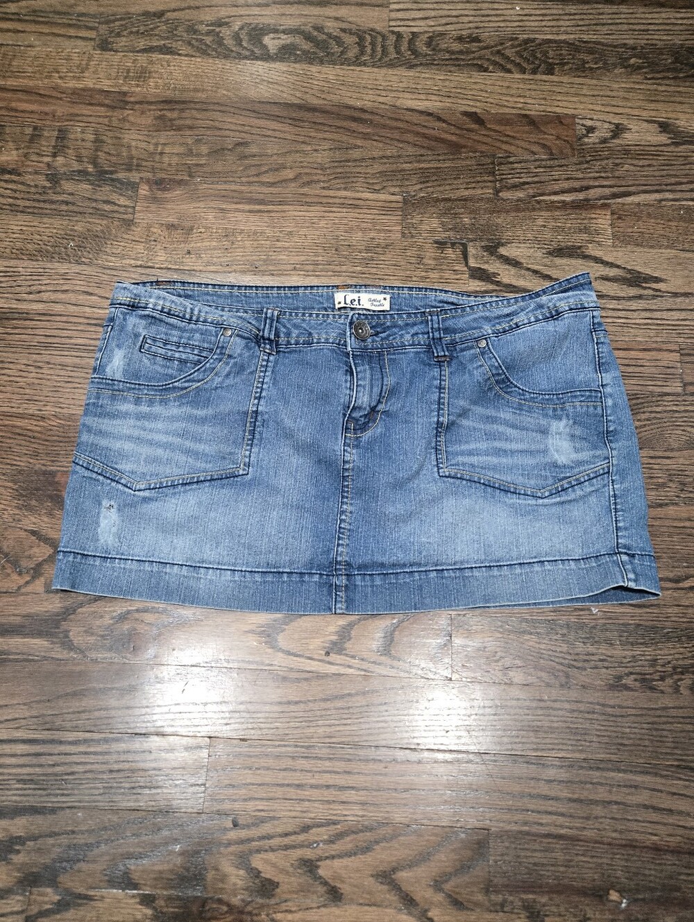 LEI Denim Distressed Mini low rise Skirt Y2k 2000s Size 17 Juniors